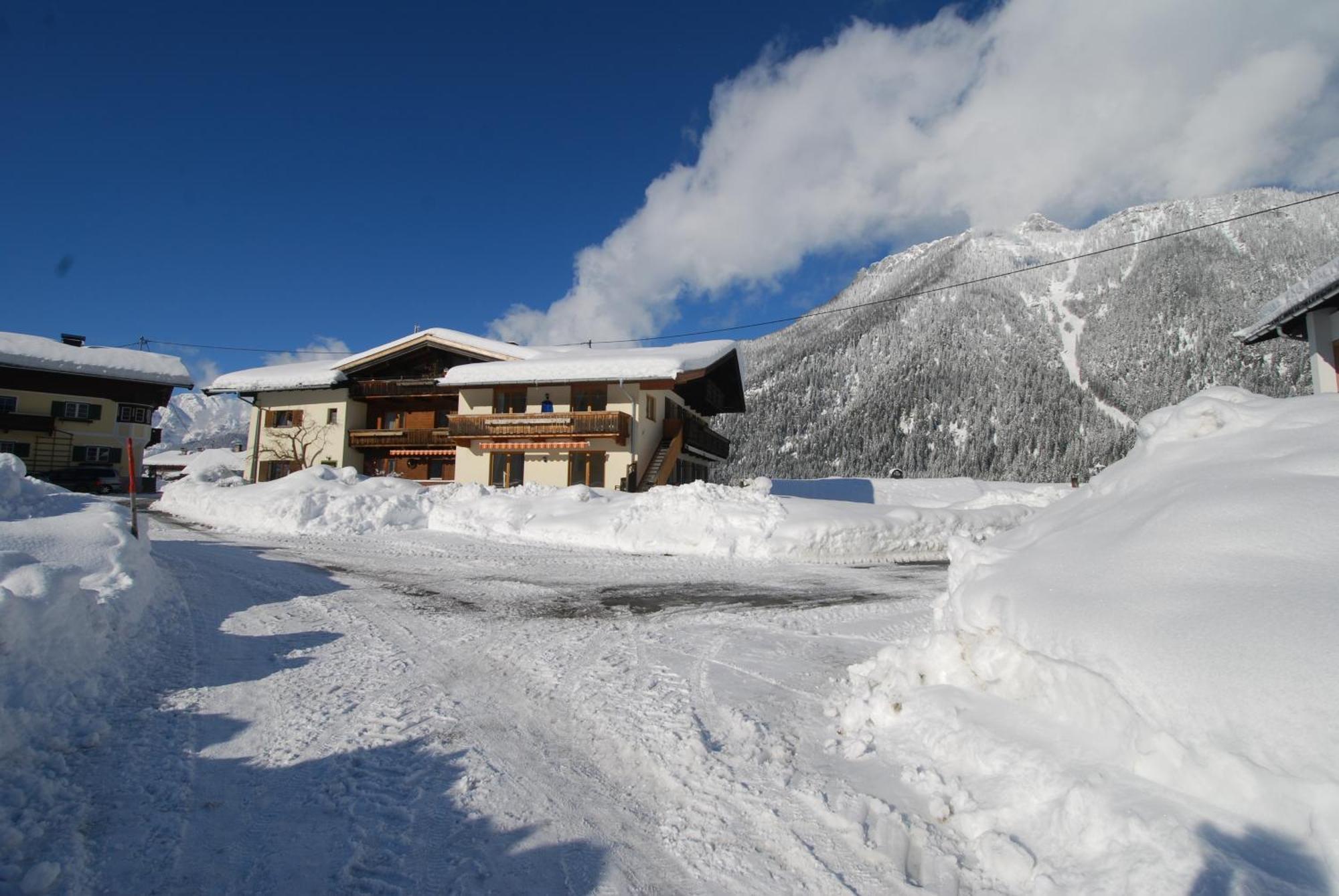 Gaestehaus Luise Waidring Exterior foto